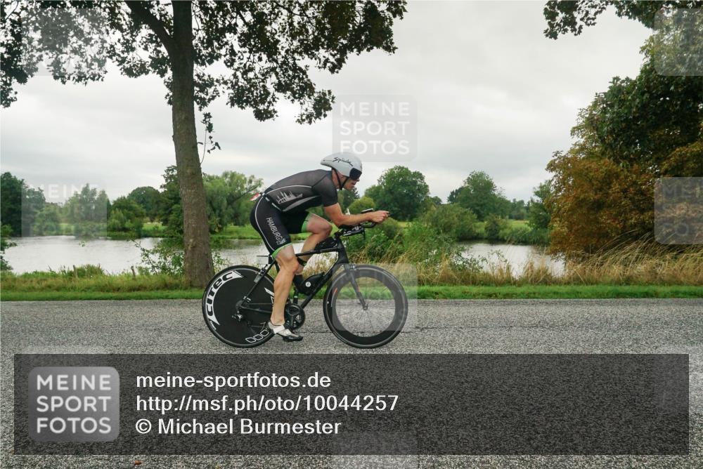30.08.2026 - Elbe Triathlon Hamburg Michael Burmester http://msf.ph/oto/10044257 30.08.2026 09:10:45 Radfahren 258, 262 meine-sportfotos.de