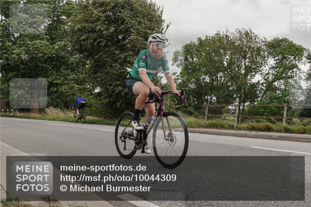 30.08.2026 - Elbe Triathlon Hamburg Michael Burmester http://msf.ph/oto/10044309 30.08.2026 15:02:54 Radfahren 130 meine-sportfotos.de