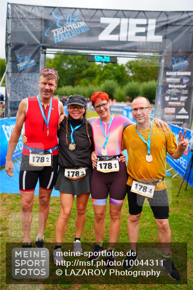 30.08.2026 - Elbe Triathlon Hamburg LAZAROV Photography http://msf.ph/oto/10044311 30.08.2026 16:42:45 Ziel  meine-sportfotos.de