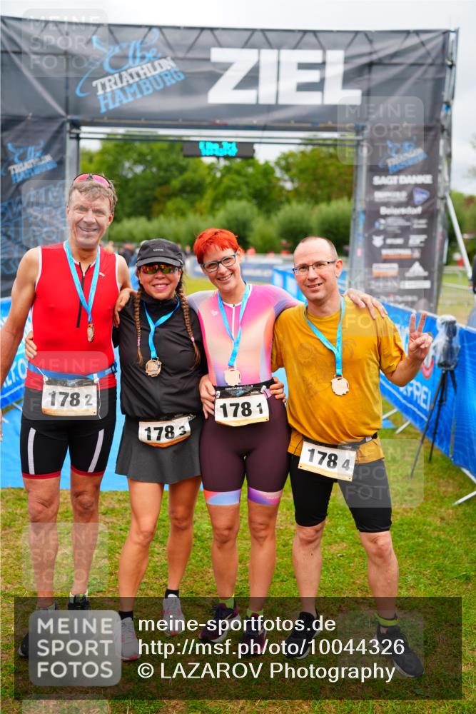 30.08.2026 - Elbe Triathlon Hamburg LAZAROV Photography http://msf.ph/oto/10044326 30.08.2026 16:42:46 Ziel  meine-sportfotos.de