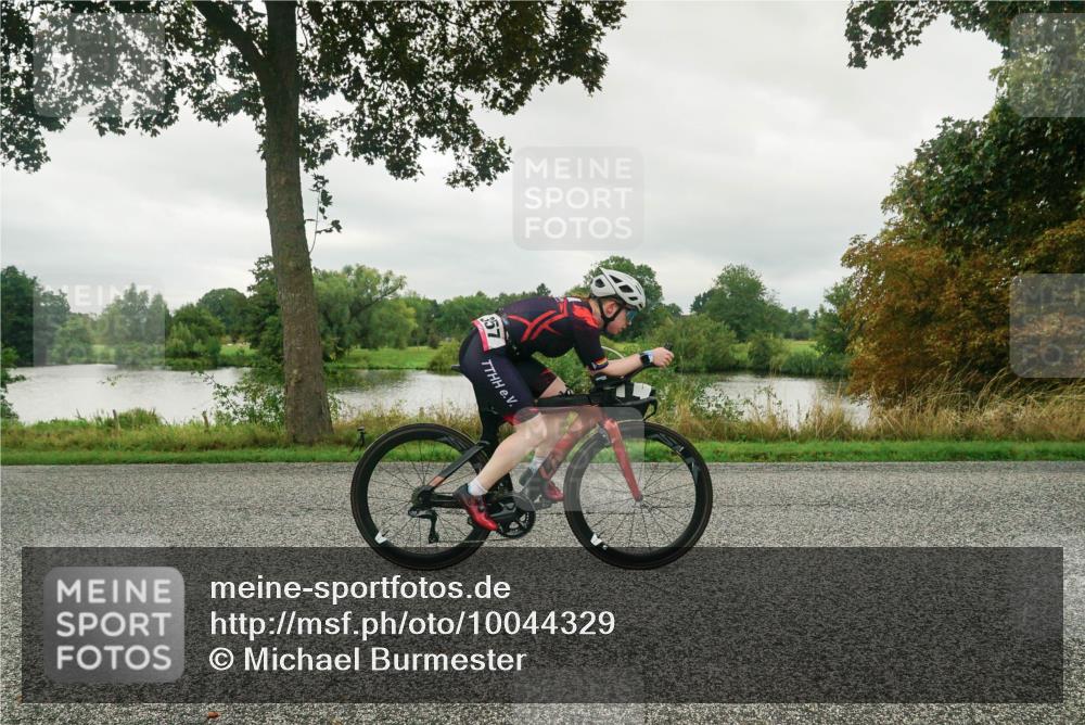 30.08.2026 - Elbe Triathlon Hamburg Michael Burmester http://msf.ph/oto/10044329 30.08.2026 09:11:13 Radfahren 232, 252, 349, 357 meine-sportfotos.de