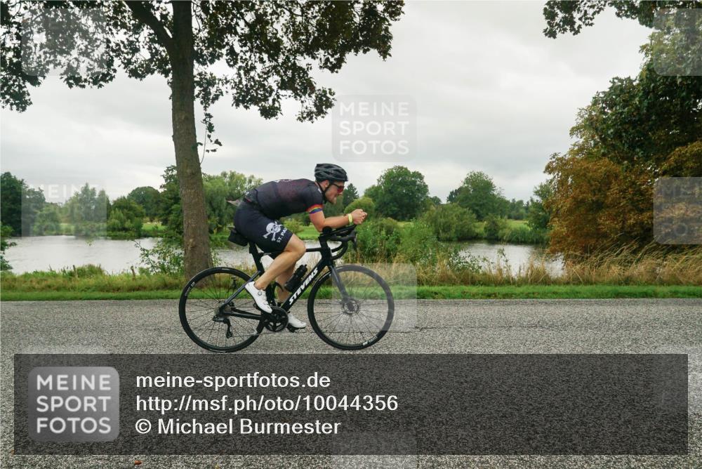 30.08.2026 - Elbe Triathlon Hamburg Michael Burmester http://msf.ph/oto/10044356 30.08.2026 09:11:27 Radfahren 230, 255 meine-sportfotos.de