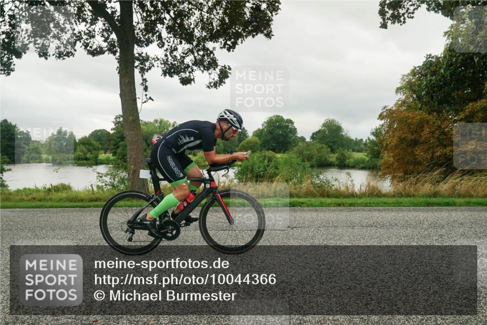 30.08.2026 - Elbe Triathlon Hamburg Michael Burmester http://msf.ph/oto/10044366 30.08.2026 09:11:28 Radfahren 230, 255 meine-sportfotos.de