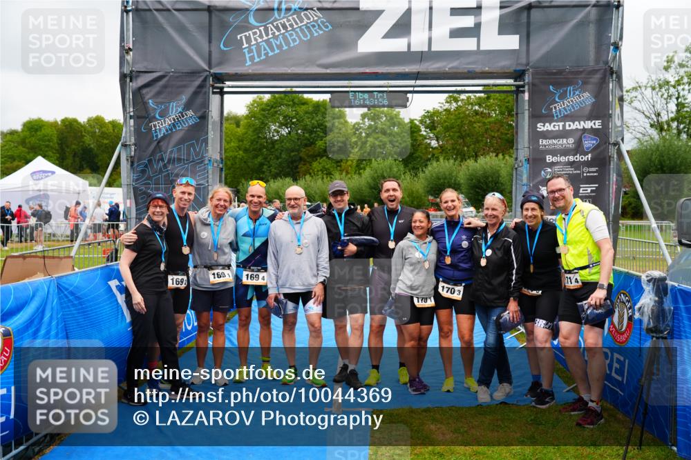 30.08.2026 - Elbe Triathlon Hamburg LAZAROV Photography http://msf.ph/oto/10044369 30.08.2026 16:43:56 Ziel  meine-sportfotos.de