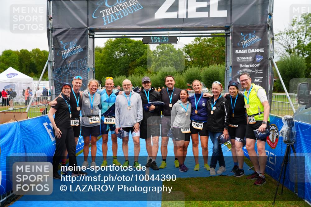 30.08.2026 - Elbe Triathlon Hamburg LAZAROV Photography http://msf.ph/oto/10044390 30.08.2026 16:43:56 Ziel  meine-sportfotos.de
