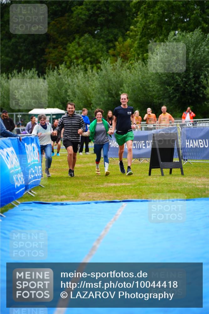 30.08.2026 - Elbe Triathlon Hamburg LAZAROV Photography http://msf.ph/oto/10044418 30.08.2026 16:44:41 Ziel  meine-sportfotos.de