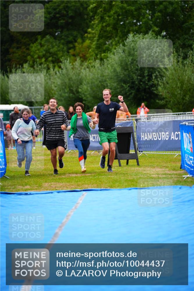 30.08.2026 - Elbe Triathlon Hamburg LAZAROV Photography http://msf.ph/oto/10044437 30.08.2026 16:44:42 Ziel  meine-sportfotos.de