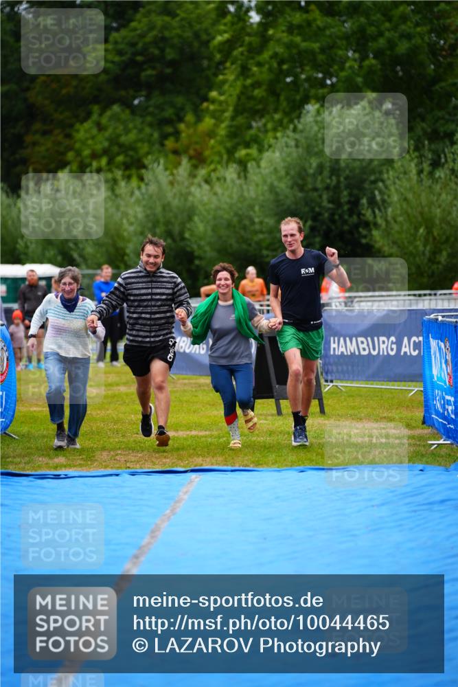 30.08.2026 - Elbe Triathlon Hamburg LAZAROV Photography http://msf.ph/oto/10044465 30.08.2026 16:44:42 Ziel  meine-sportfotos.de