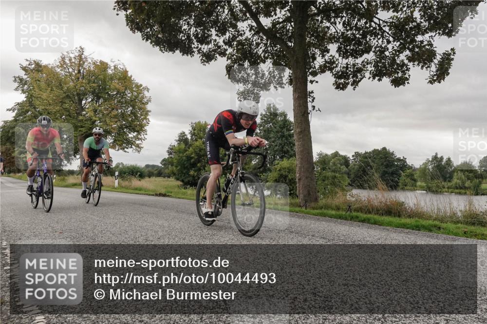 30.08.2026 - Elbe Triathlon Hamburg Michael Burmester http://msf.ph/oto/10044493 30.08.2026 09:23:58 Radfahren 240, 535, 583, 612, 621, 643 meine-sportfotos.de