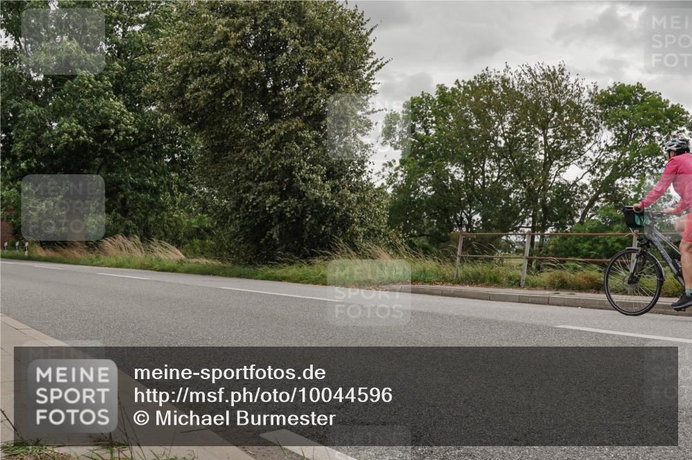 30.08.2026 - Elbe Triathlon Hamburg Michael Burmester http://msf.ph/oto/10044596 30.08.2026 15:07:08 Radfahren  meine-sportfotos.de