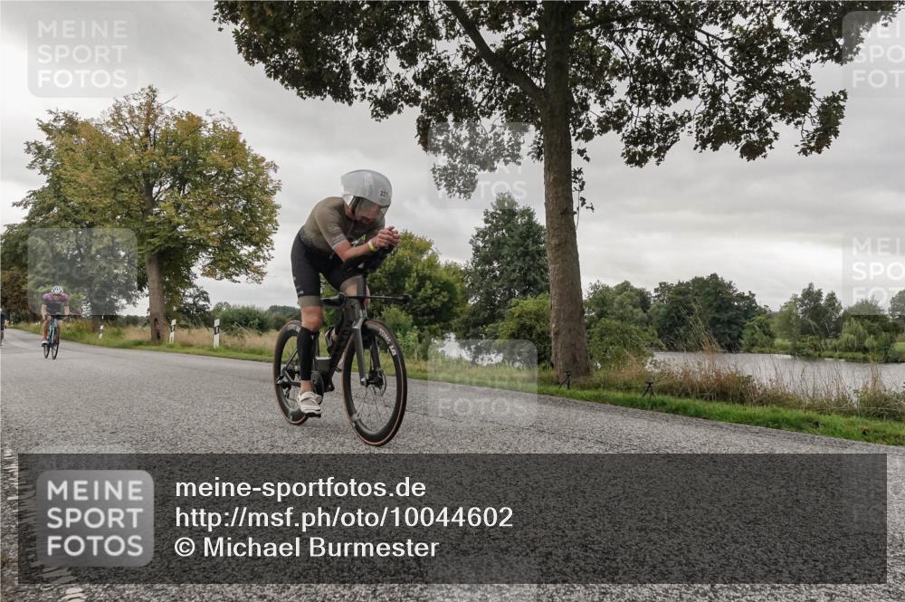 30.08.2026 - Elbe Triathlon Hamburg Michael Burmester http://msf.ph/oto/10044602 30.08.2026 09:24:27 Radfahren 221, 232, 252, 557, 560, 603, 633 meine-sportfotos.de