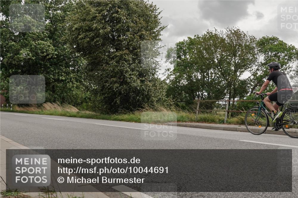 30.08.2026 - Elbe Triathlon Hamburg Michael Burmester http://msf.ph/oto/10044691 30.08.2026 15:11:15 Radfahren  meine-sportfotos.de