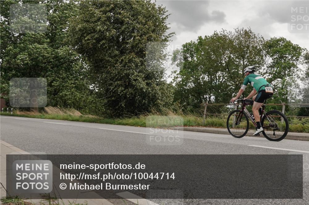 30.08.2026 - Elbe Triathlon Hamburg Michael Burmester http://msf.ph/oto/10044714 30.08.2026 15:11:40 Radfahren  meine-sportfotos.de