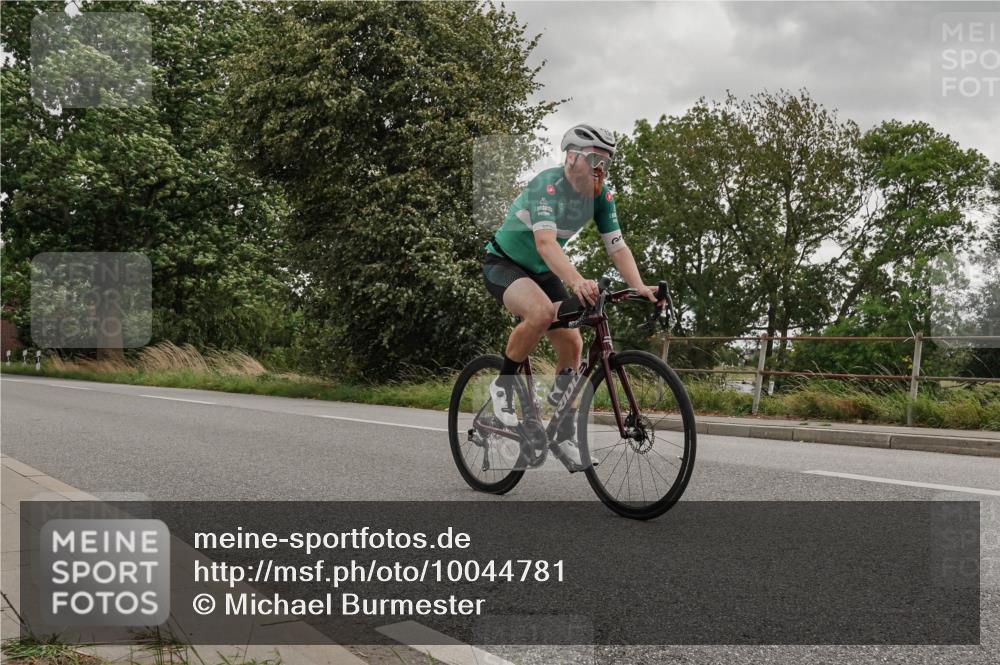 30.08.2026 - Elbe Triathlon Hamburg Michael Burmester http://msf.ph/oto/10044781 30.08.2026 15:13:09 Radfahren  meine-sportfotos.de