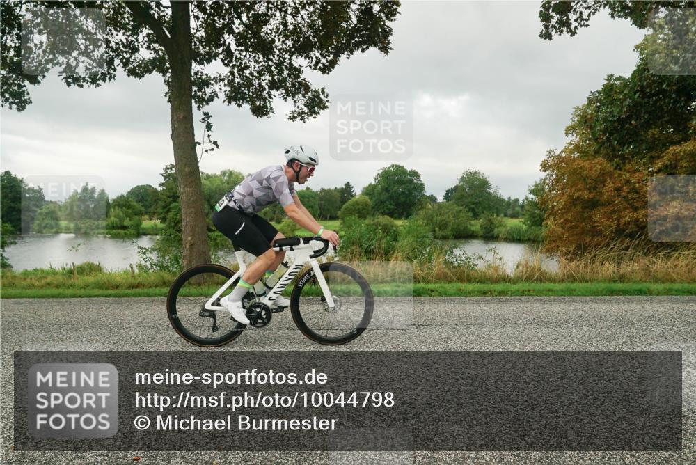 30.08.2026 - Elbe Triathlon Hamburg Michael Burmester http://msf.ph/oto/10044798 30.08.2026 09:14:17 Radfahren 253, 430, 543 meine-sportfotos.de