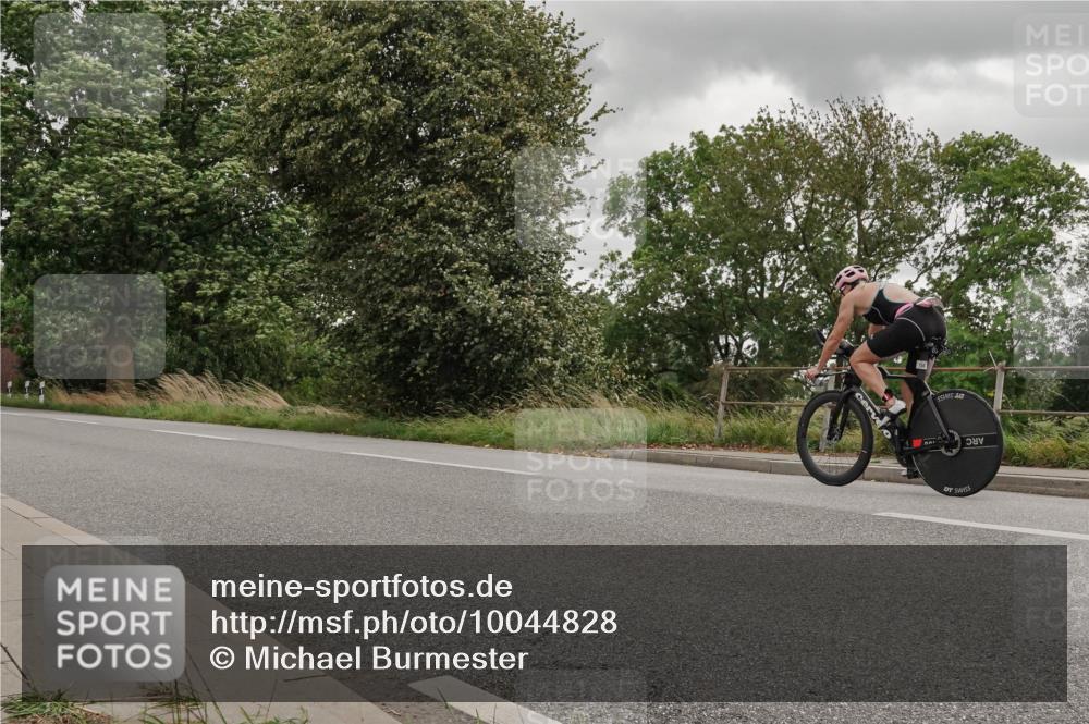 30.08.2026 - Elbe Triathlon Hamburg Michael Burmester http://msf.ph/oto/10044828 30.08.2026 15:15:13 Radfahren  meine-sportfotos.de