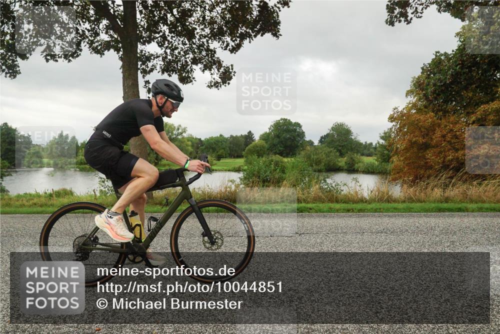 30.08.2026 - Elbe Triathlon Hamburg Michael Burmester http://msf.ph/oto/10044851 30.08.2026 09:14:31 Radfahren 195, 205, 215, 225, 315, 367, 383, 460 meine-sportfotos.de