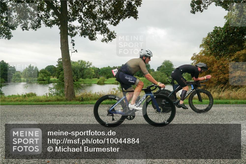 30.08.2026 - Elbe Triathlon Hamburg Michael Burmester http://msf.ph/oto/10044884 30.08.2026 09:14:36 Radfahren 195, 215, 225, 235, 383 meine-sportfotos.de