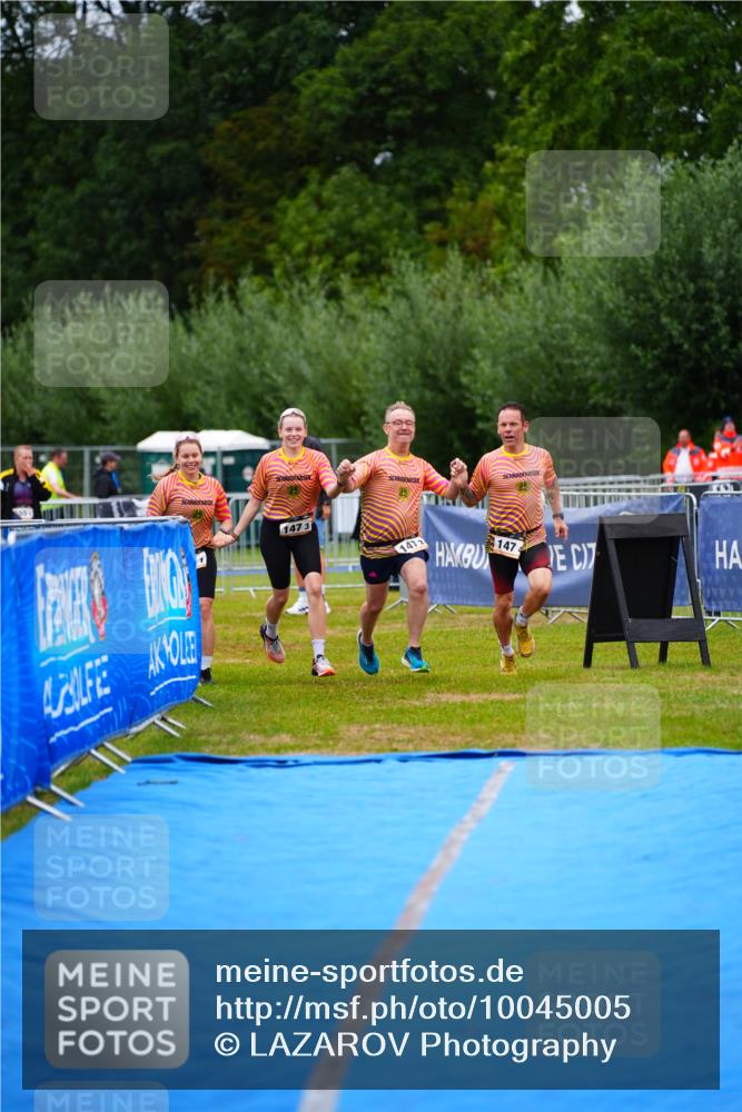 30.08.2026 - Elbe Triathlon Hamburg LAZAROV Photography http://msf.ph/oto/10045005 30.08.2026 16:49:48 Ziel  meine-sportfotos.de