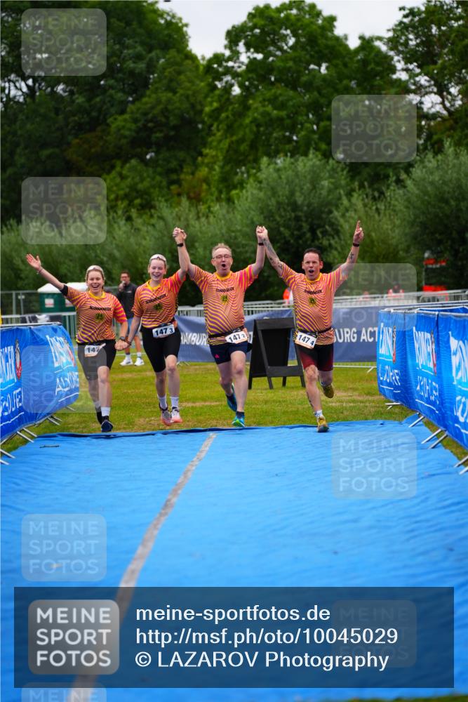 30.08.2026 - Elbe Triathlon Hamburg LAZAROV Photography http://msf.ph/oto/10045029 30.08.2026 16:49:50 Ziel  meine-sportfotos.de