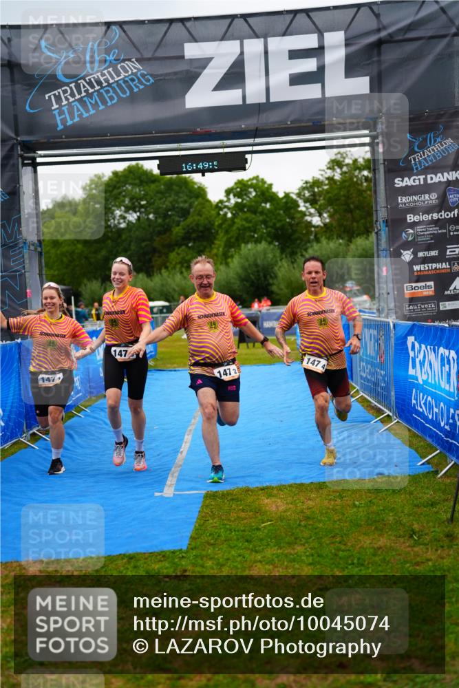 30.08.2026 - Elbe Triathlon Hamburg LAZAROV Photography http://msf.ph/oto/10045074 30.08.2026 16:49:53 Ziel  meine-sportfotos.de