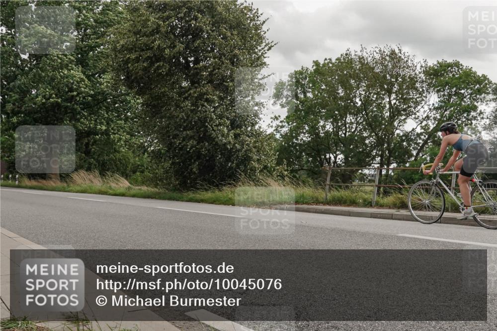 30.08.2026 - Elbe Triathlon Hamburg Michael Burmester http://msf.ph/oto/10045076 30.08.2026 15:21:33 Radfahren  meine-sportfotos.de