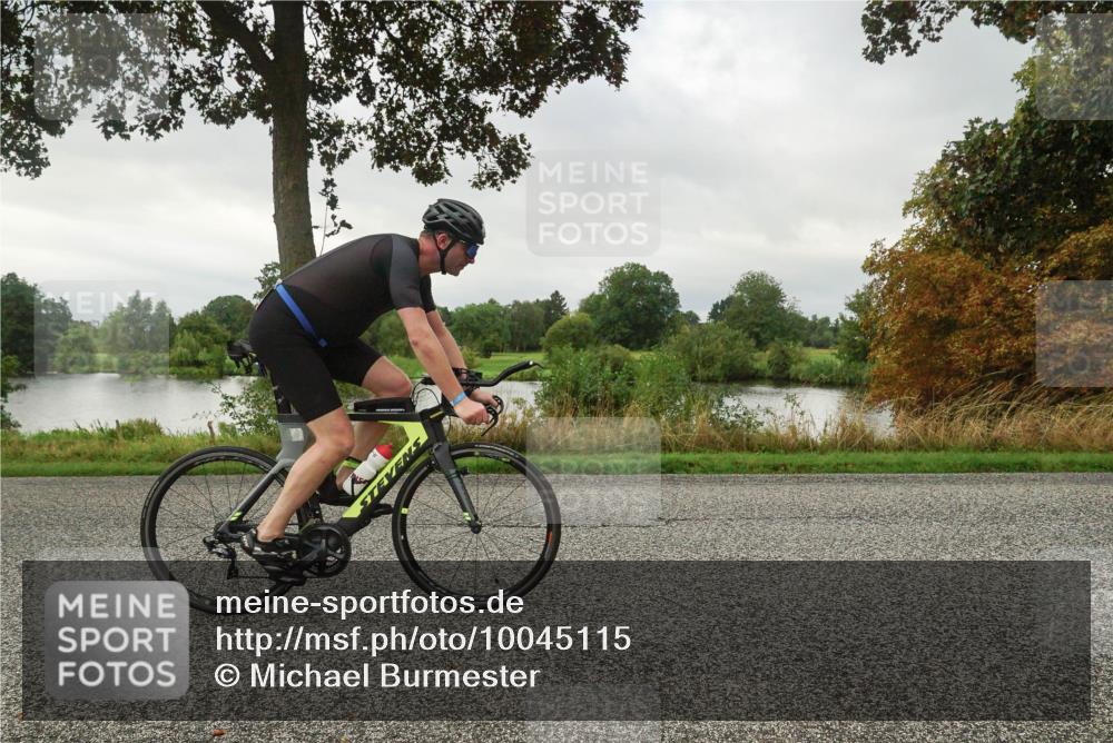 30.08.2026 - Elbe Triathlon Hamburg Michael Burmester http://msf.ph/oto/10045115 30.08.2026 09:15:44 Radfahren 263, 361, 445, 501 meine-sportfotos.de