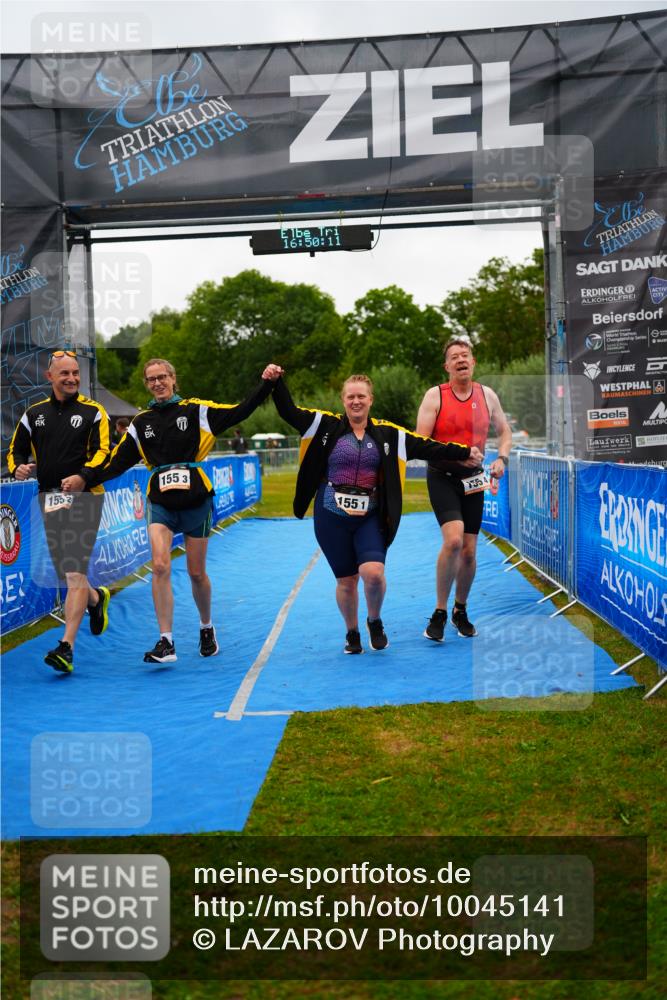 30.08.2026 - Elbe Triathlon Hamburg LAZAROV Photography http://msf.ph/oto/10045141 30.08.2026 16:50:11 Ziel  meine-sportfotos.de
