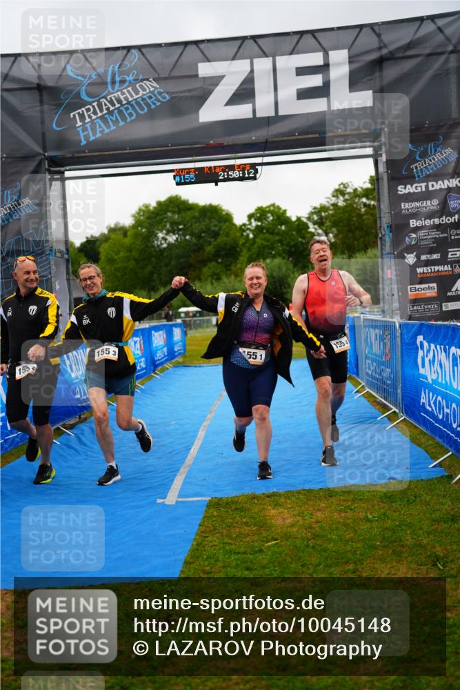 30.08.2026 - Elbe Triathlon Hamburg LAZAROV Photography http://msf.ph/oto/10045148 30.08.2026 16:50:11 Ziel  meine-sportfotos.de