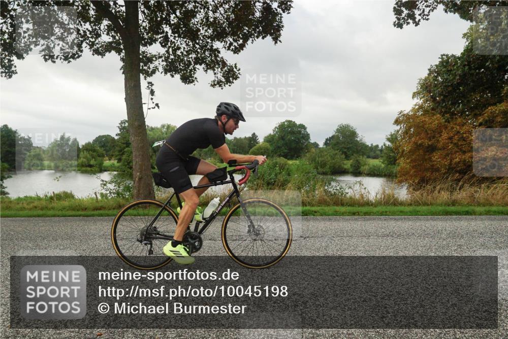 30.08.2026 - Elbe Triathlon Hamburg Michael Burmester http://msf.ph/oto/10045198 30.08.2026 09:16:18 Radfahren 190, 452, 528 meine-sportfotos.de
