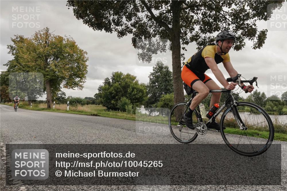30.08.2026 - Elbe Triathlon Hamburg Michael Burmester http://msf.ph/oto/10045265 30.08.2026 09:26:57 Radfahren 245, 310, 318, 328, 359, 503, 580, 595, 596, 626, 676 meine-sportfotos.de
