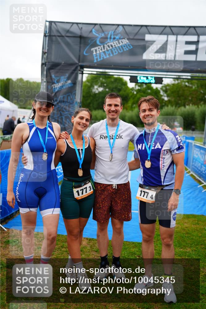 30.08.2026 - Elbe Triathlon Hamburg LAZAROV Photography http://msf.ph/oto/10045345 30.08.2026 16:56:40 Ziel  meine-sportfotos.de