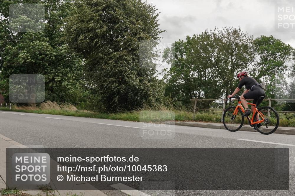 30.08.2026 - Elbe Triathlon Hamburg Michael Burmester http://msf.ph/oto/10045383 30.08.2026 15:25:54 Radfahren  meine-sportfotos.de