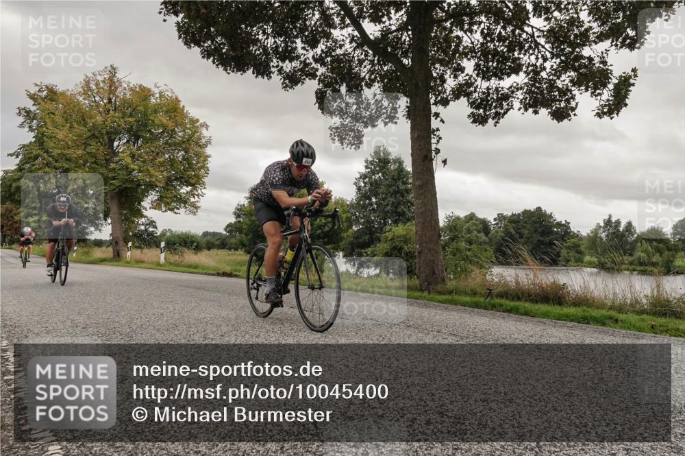 30.08.2026 - Elbe Triathlon Hamburg Michael Burmester http://msf.ph/oto/10045400 30.08.2026 09:27:31 Radfahren 325, 464, 526, 613, 665 meine-sportfotos.de