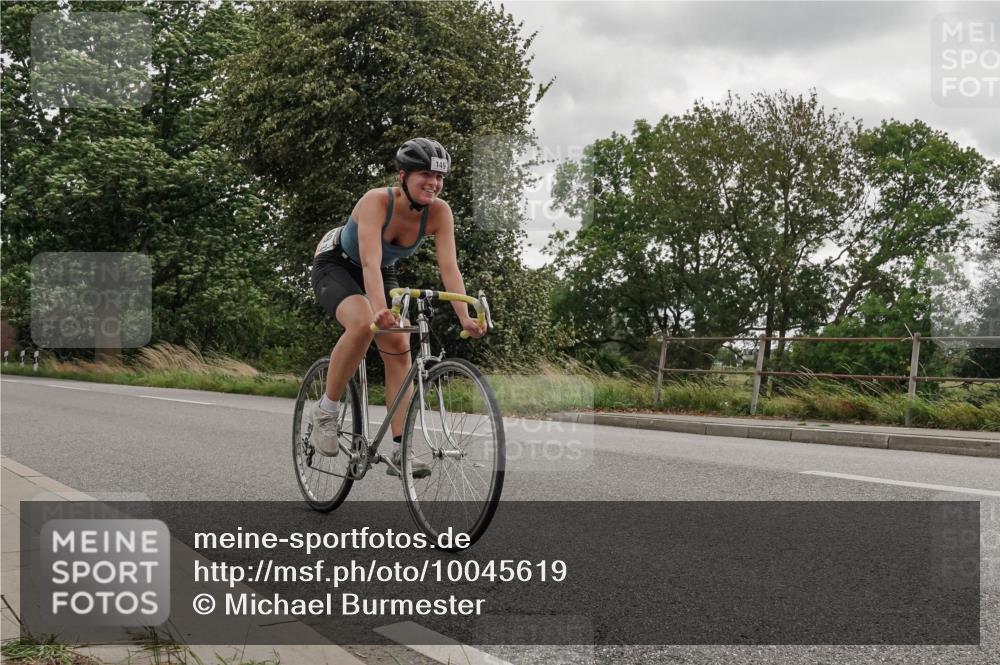 30.08.2026 - Elbe Triathlon Hamburg Michael Burmester http://msf.ph/oto/10045619 30.08.2026 15:28:31 Radfahren  meine-sportfotos.de