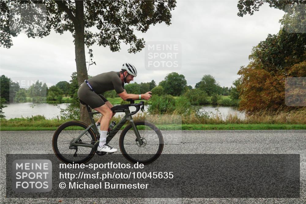 30.08.2026 - Elbe Triathlon Hamburg Michael Burmester http://msf.ph/oto/10045635 30.08.2026 09:18:35 Radfahren 244, 499 meine-sportfotos.de