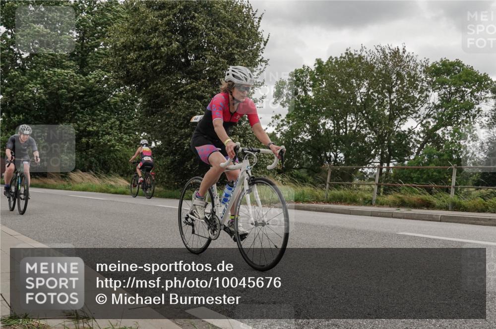 30.08.2026 - Elbe Triathlon Hamburg Michael Burmester http://msf.ph/oto/10045676 30.08.2026 15:28:45 Radfahren  meine-sportfotos.de