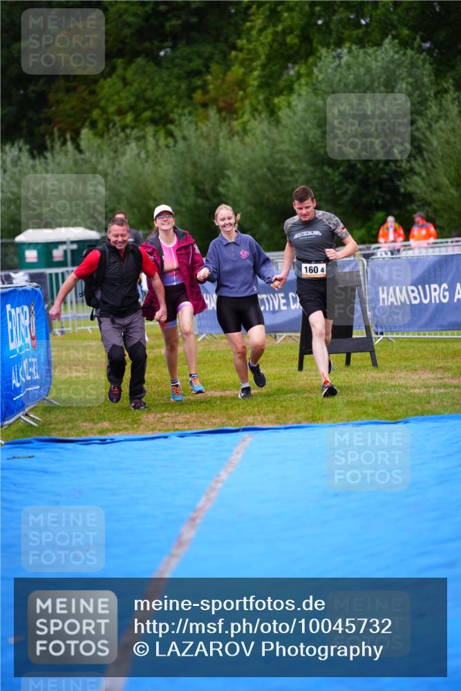30.08.2026 - Elbe Triathlon Hamburg LAZAROV Photography http://msf.ph/oto/10045732 30.08.2026 17:05:00 Ziel  meine-sportfotos.de