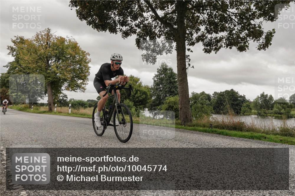 30.08.2026 - Elbe Triathlon Hamburg Michael Burmester http://msf.ph/oto/10045774 30.08.2026 09:29:05 Radfahren 200, 315, 394, 459, 528, 656 meine-sportfotos.de