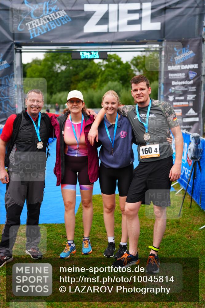 30.08.2026 - Elbe Triathlon Hamburg LAZAROV Photography http://msf.ph/oto/10045814 30.08.2026 17:05:26 Ziel  meine-sportfotos.de
