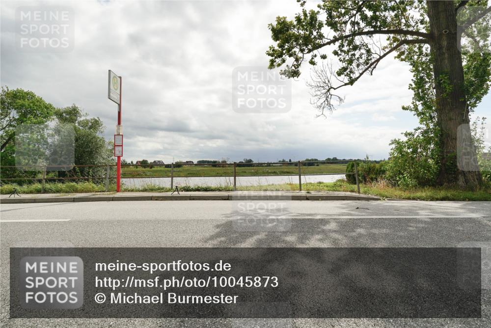 30.08.2026 - Elbe Triathlon Hamburg Michael Burmester http://msf.ph/oto/10045873 30.08.2026 14:33:05 Radfahren  meine-sportfotos.de