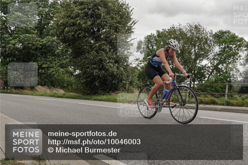 30.08.2026 - Elbe Triathlon Hamburg Michael Burmester http://msf.ph/oto/10046003 30.08.2026 15:31:55 Radfahren  meine-sportfotos.de