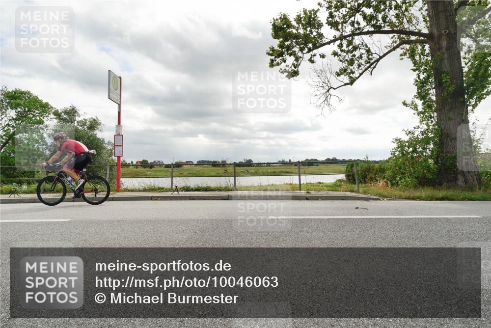30.08.2026 - Elbe Triathlon Hamburg Michael Burmester http://msf.ph/oto/10046063 30.08.2026 14:42:00 Radfahren  meine-sportfotos.de