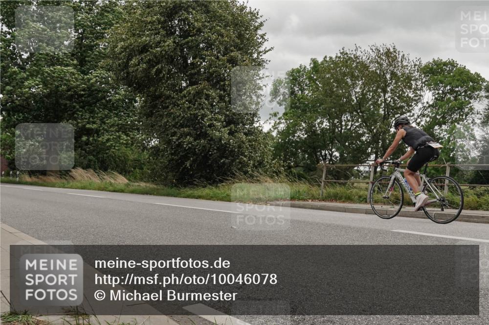 30.08.2026 - Elbe Triathlon Hamburg Michael Burmester http://msf.ph/oto/10046078 30.08.2026 15:32:36 Radfahren  meine-sportfotos.de