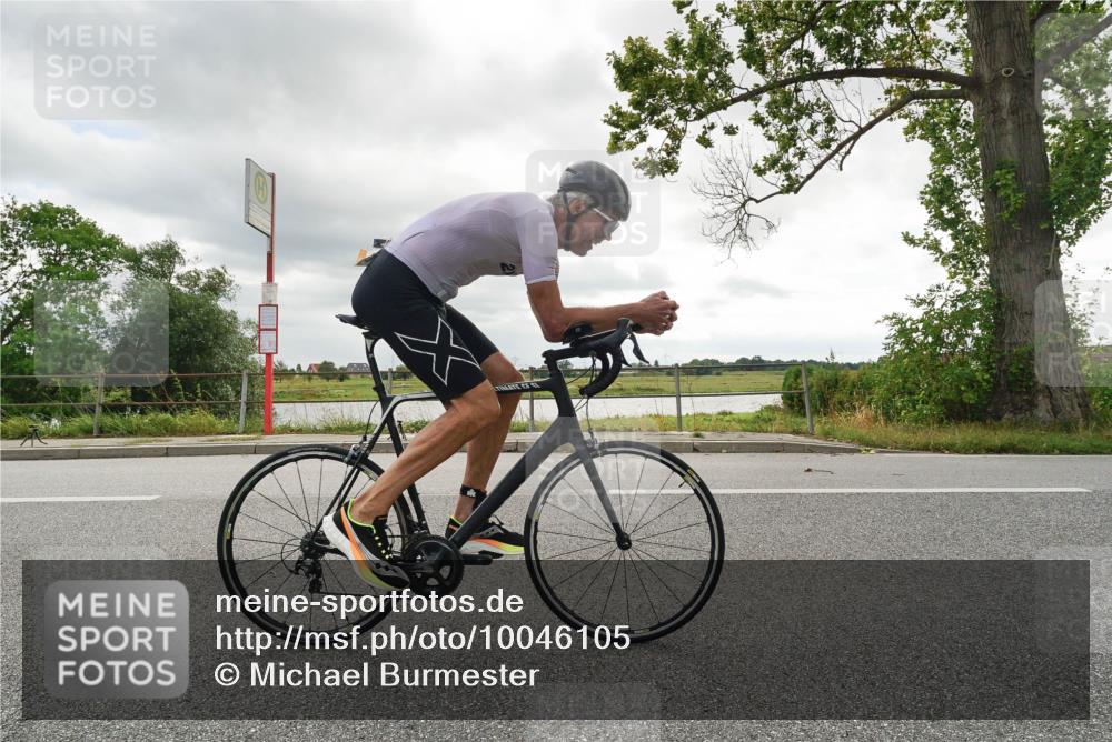30.08.2026 - Elbe Triathlon Hamburg Michael Burmester http://msf.ph/oto/10046105 30.08.2026 14:42:58 Radfahren 156 meine-sportfotos.de