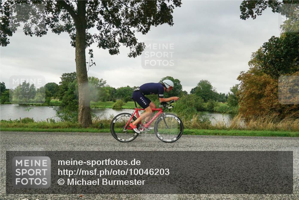 30.08.2026 - Elbe Triathlon Hamburg Michael Burmester http://msf.ph/oto/10046203 30.08.2026 09:23:04 Radfahren 182, 404, 413, 439, 705, 1895 meine-sportfotos.de
