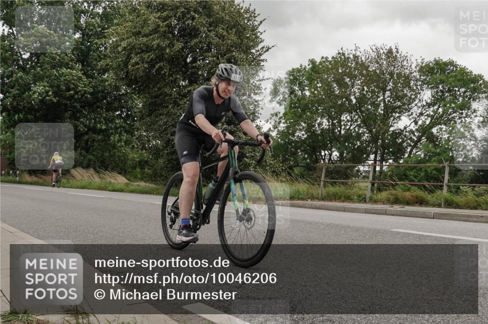 30.08.2026 - Elbe Triathlon Hamburg Michael Burmester http://msf.ph/oto/10046206 30.08.2026 15:33:55 Radfahren  meine-sportfotos.de