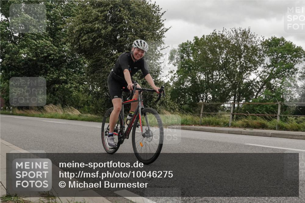 30.08.2026 - Elbe Triathlon Hamburg Michael Burmester http://msf.ph/oto/10046275 30.08.2026 15:34:40 Radfahren  meine-sportfotos.de
