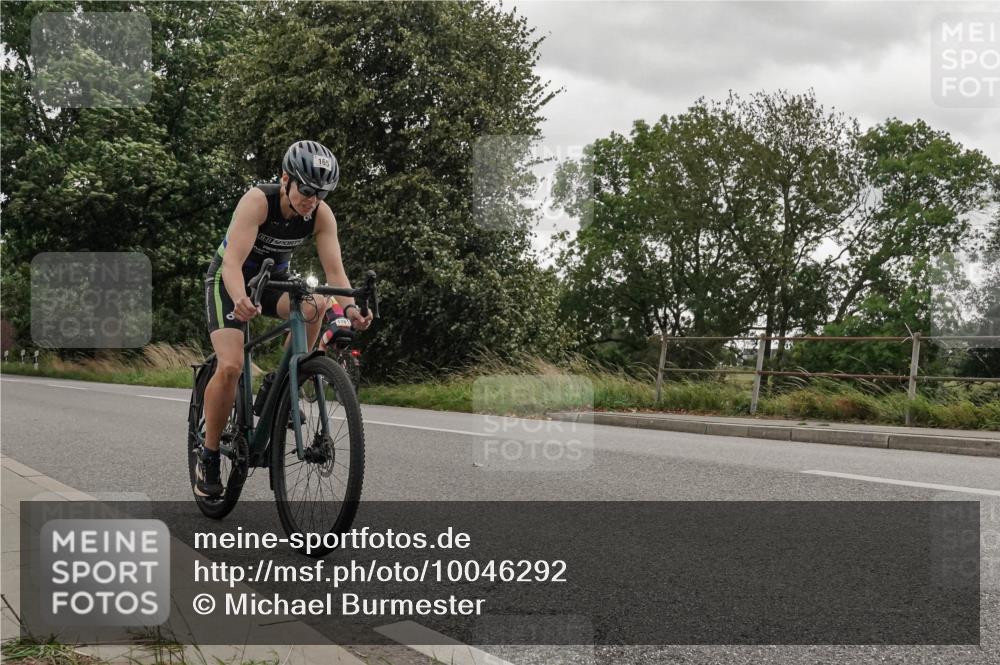30.08.2026 - Elbe Triathlon Hamburg Michael Burmester http://msf.ph/oto/10046292 30.08.2026 15:34:47 Radfahren  meine-sportfotos.de