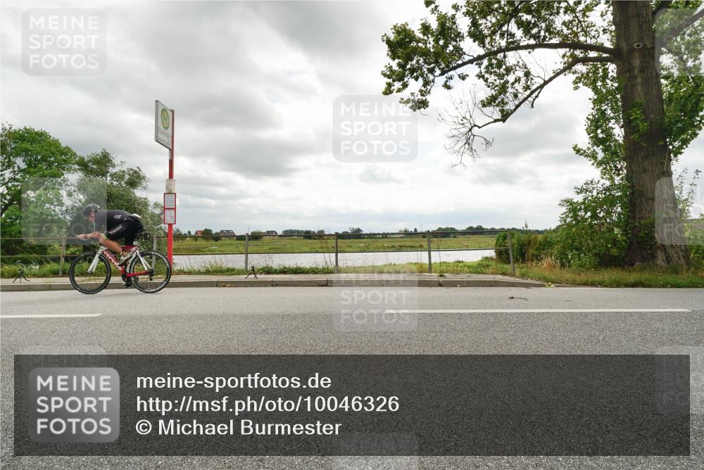 30.08.2026 - Elbe Triathlon Hamburg Michael Burmester http://msf.ph/oto/10046326 30.08.2026 14:47:11 Radfahren  meine-sportfotos.de